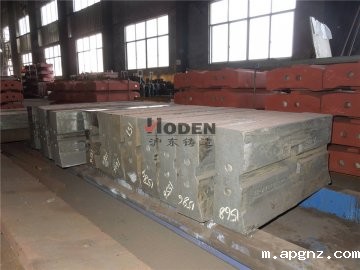 高铬板锤与高锰板锤有什么区别-沪东铸造