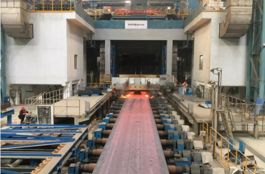 超宽板坯连铸机